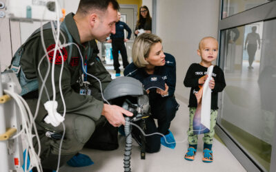 Kiedy Bohater spotyka Bohatera – służby mundurowe na onkologii dziecięcej w Poznaniu