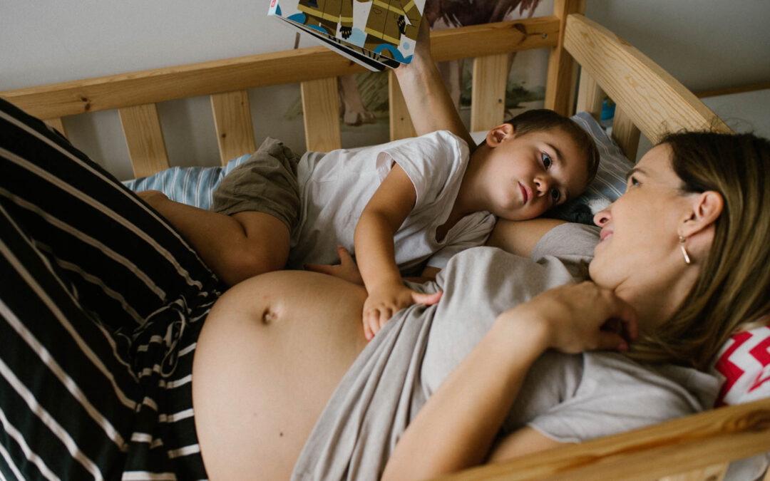 Dokumentalna sesja ciążowa – reportaż z&nbsp;codzienności