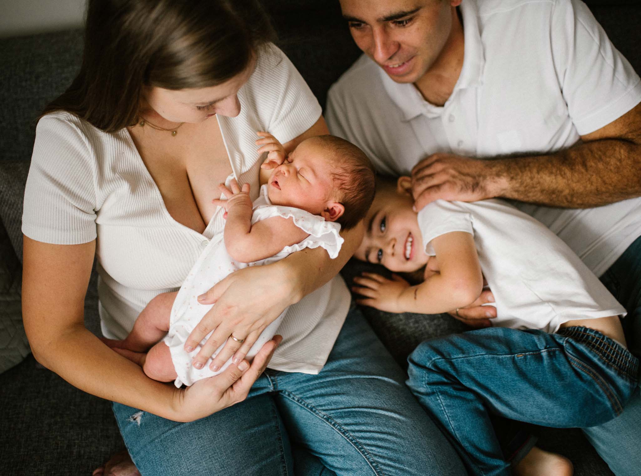 sesja rodzinna noworodkowa w domu Poznań